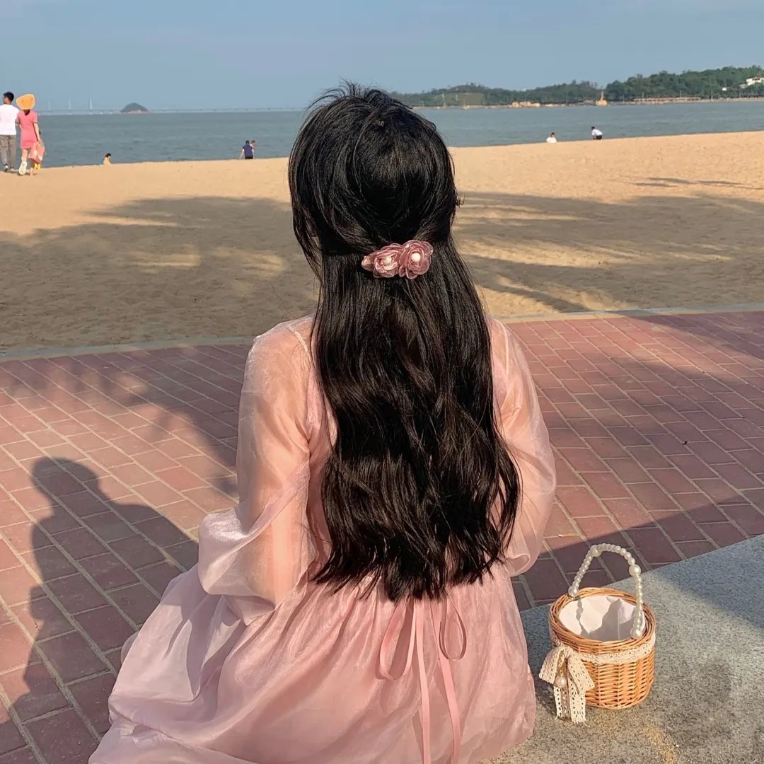 穿越修仙界，躺平十八年